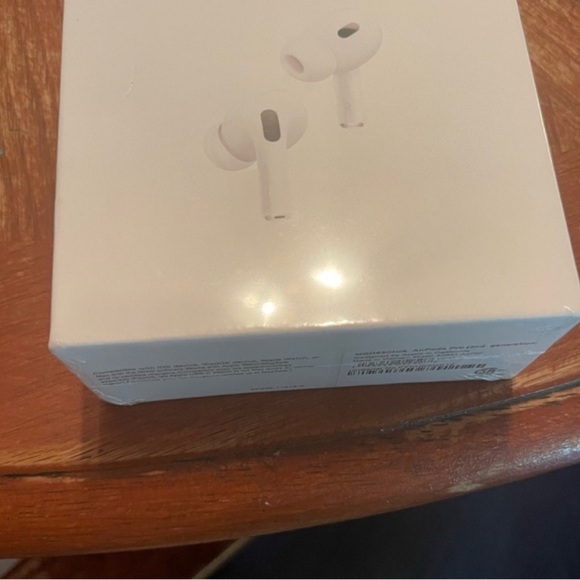3 pairs new Apple AirPods Pro Box in White second generation - Picture 2 of 3